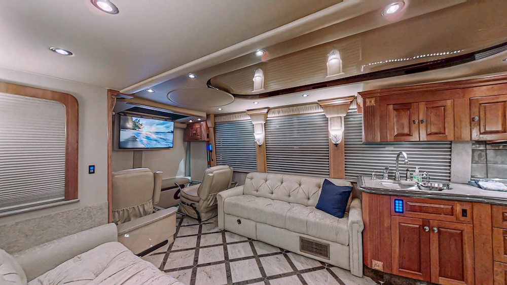 2006 Prevost Royale XLII For Sale